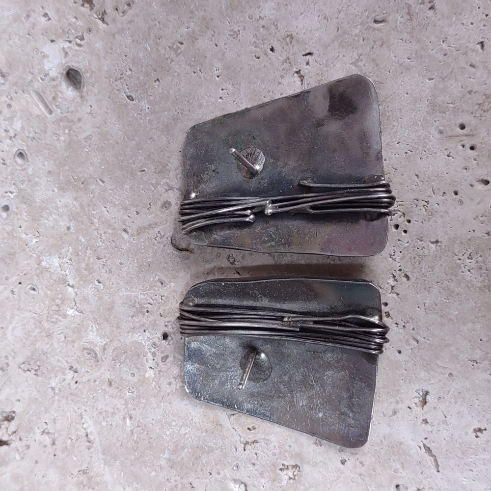 Artisan Crafted Two-tone Silver Earrings - Picture 4 of 4